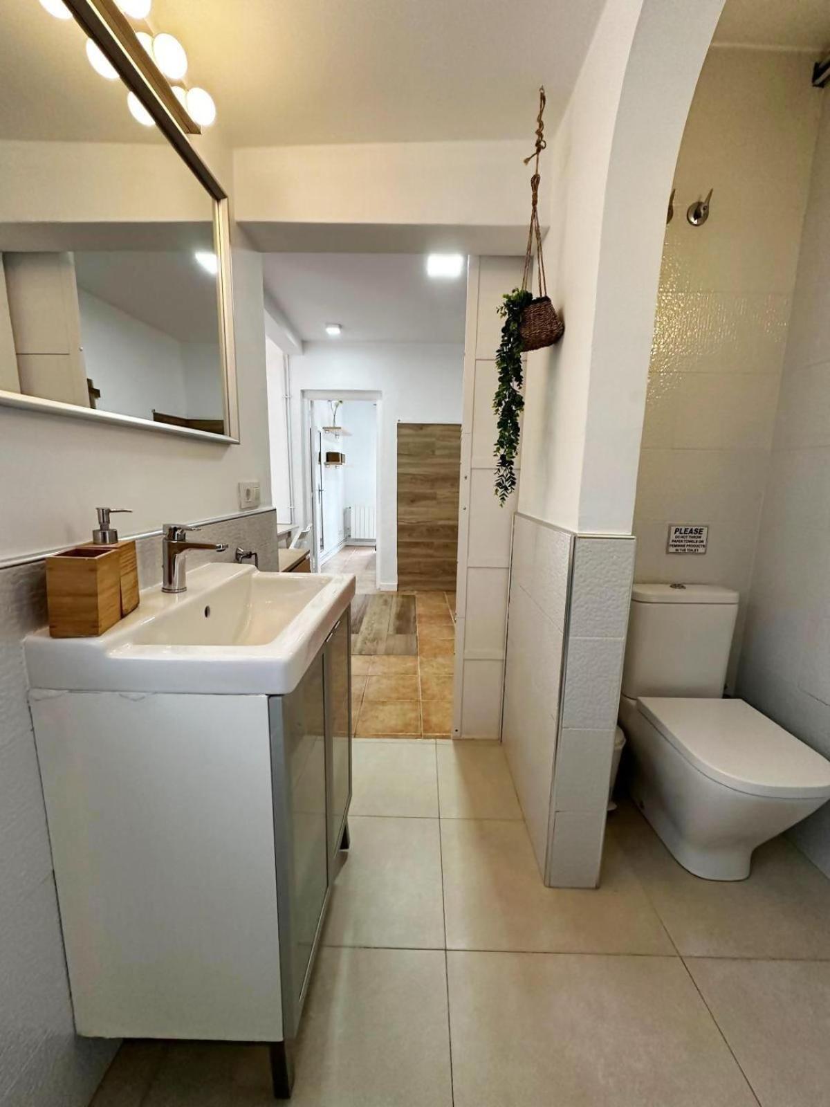 Casa Independientegardenviews2 Bedrooms Барселона Экстерьер фото